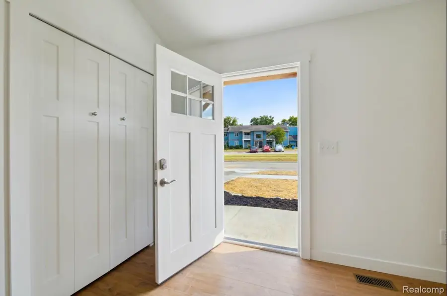 13375 Lenmoore Road, Van Buren, MI 48111 - Image #2