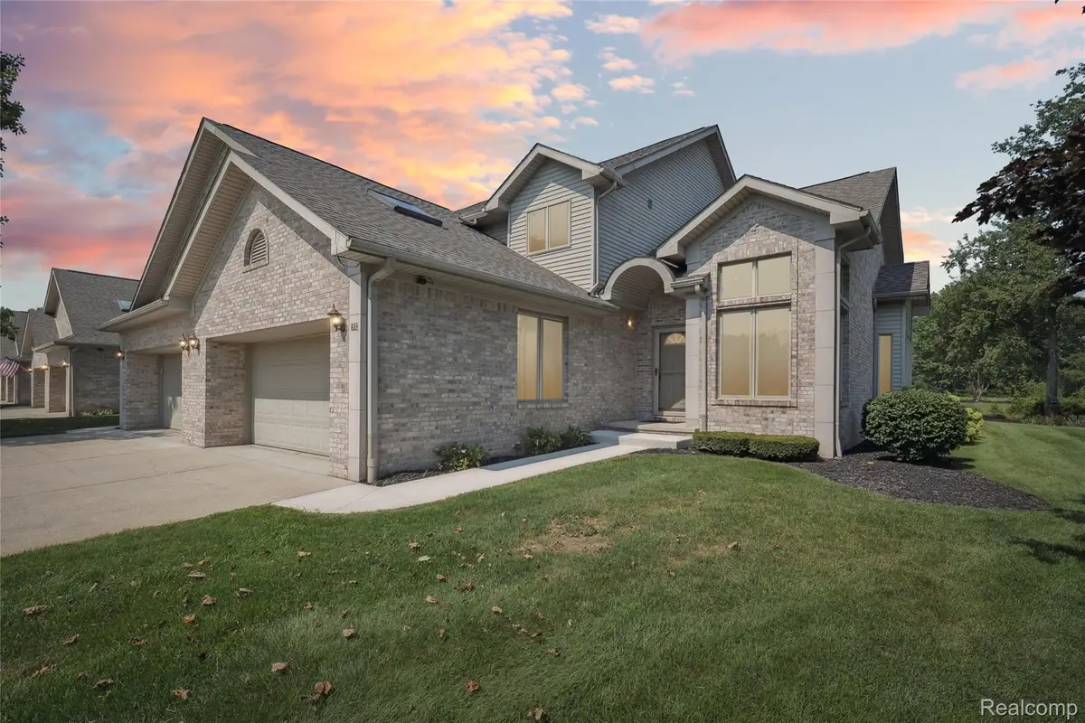 628 Olde Ivy Lane, Howell, MI 48843 - Image #1