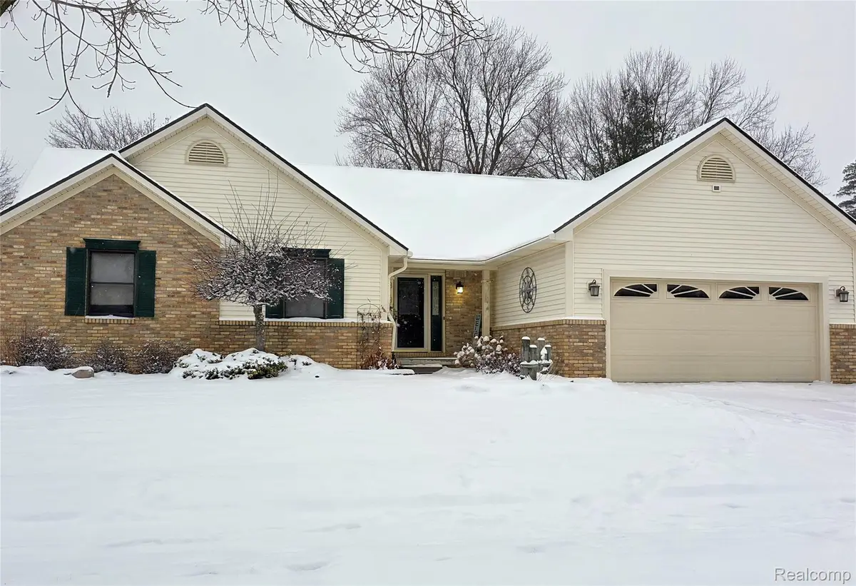 819 Meadow Drive, Davison, MI 48423 - Image #1