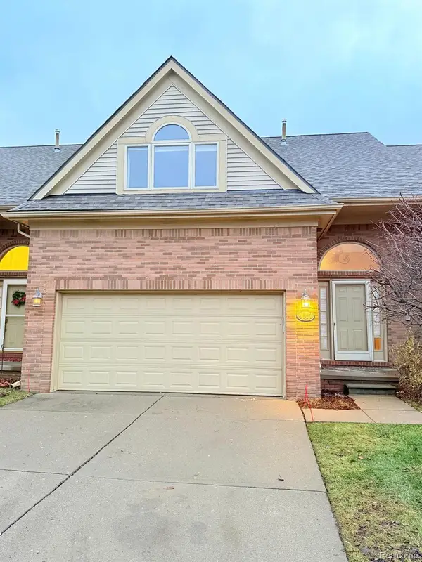 4080 April Lane #21, SterlingHeights, MI 48310