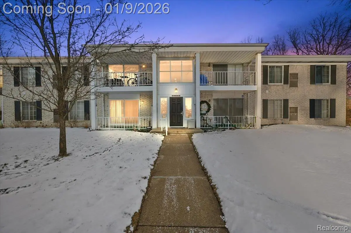 35962 Ann Arbor Trail #206, Livonia, MI 48150 - Image #1