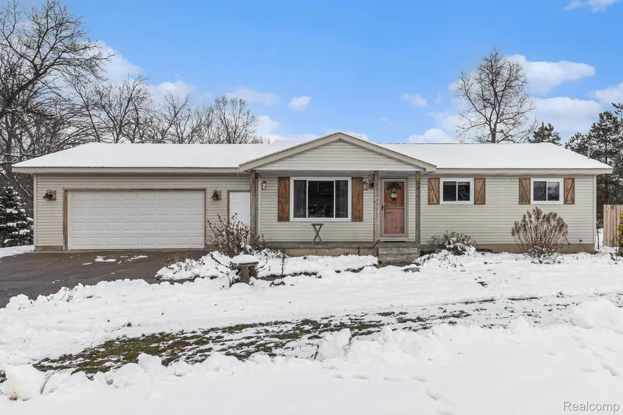 2217 Miark Drive, Lapeer, MI 48446 - Image #2