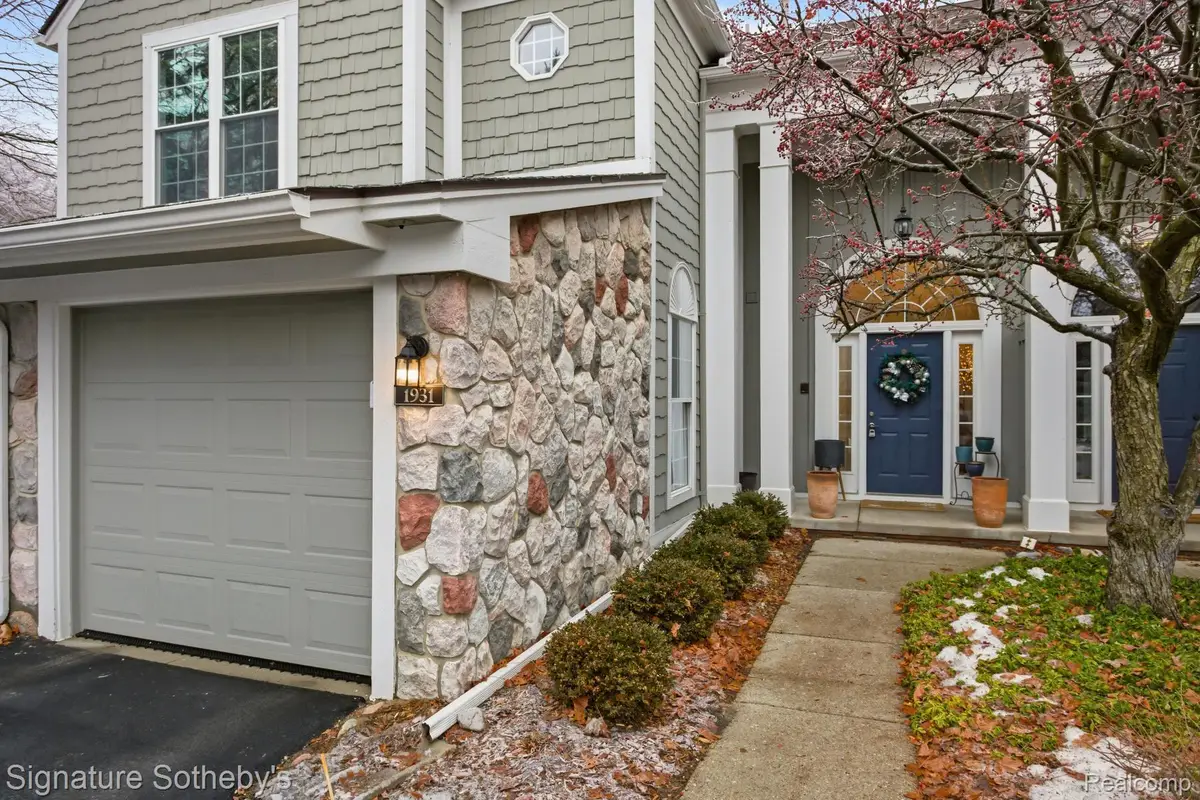 1931 Eagle Pointe, Bloomfield, MI 48304 - #1