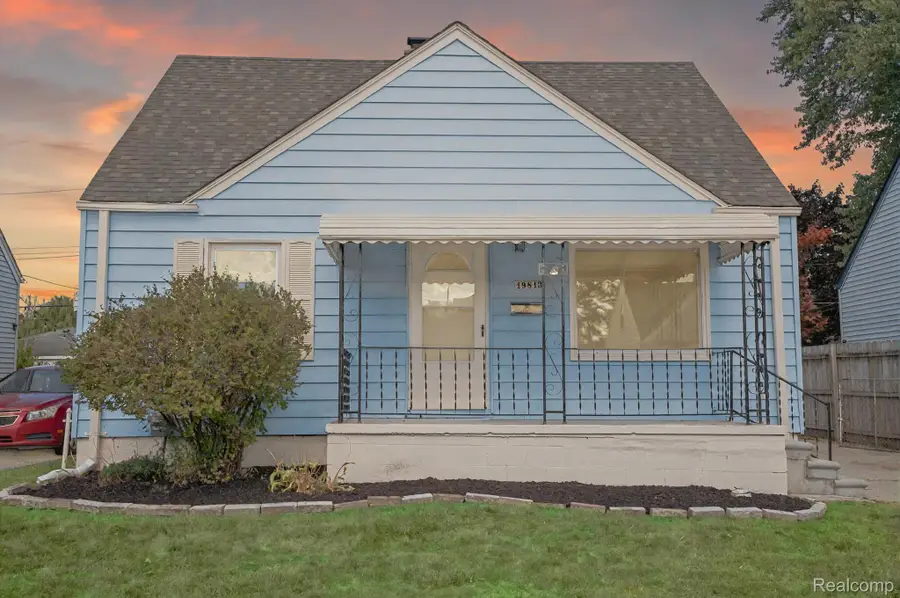 19813 Rosedale Street, Saint Clair Shores, MI 48080 - Image #2