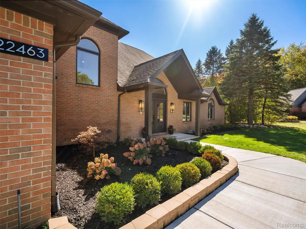 22463 Norfolk Court, Novi, MI 48374 - Image #1