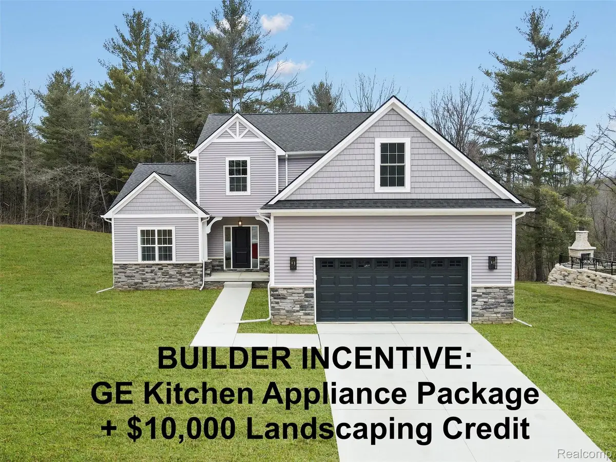 7670 Parshallville Road, Hartland Township, MI 48430 - Image #1