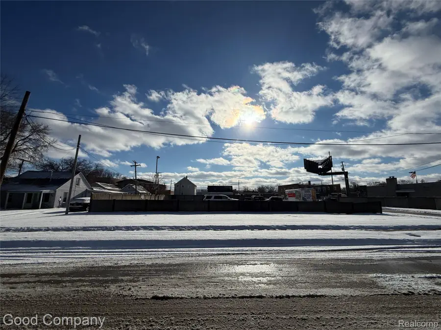 000 Vassar, Hazel Park, MI 48030 - Image #3