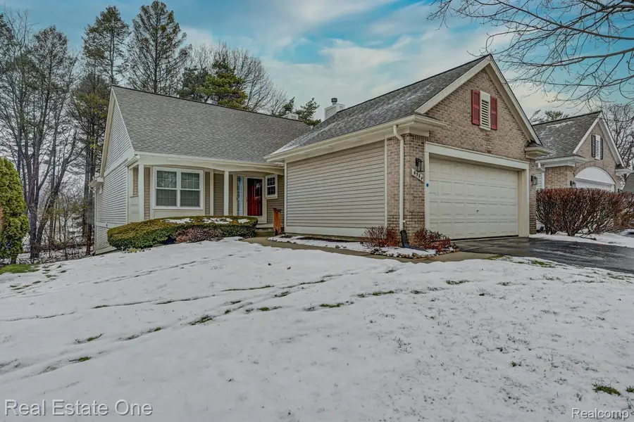 6564 Summit Ridge, Clarkston, MI 48346 - Image #2