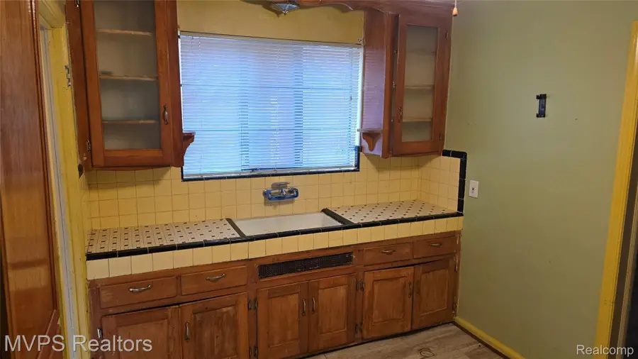 15652 Eastwood Street, Detroit, MI 48205 - Image #3