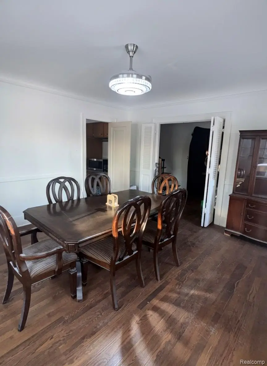 2112 Miller Road, Flint, MI 48503 - Image #2