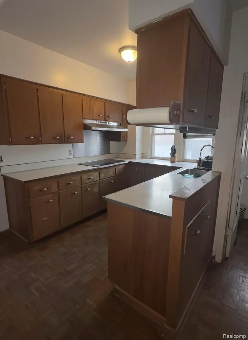 2112 Miller Road, Flint, MI 48503 - Image #3