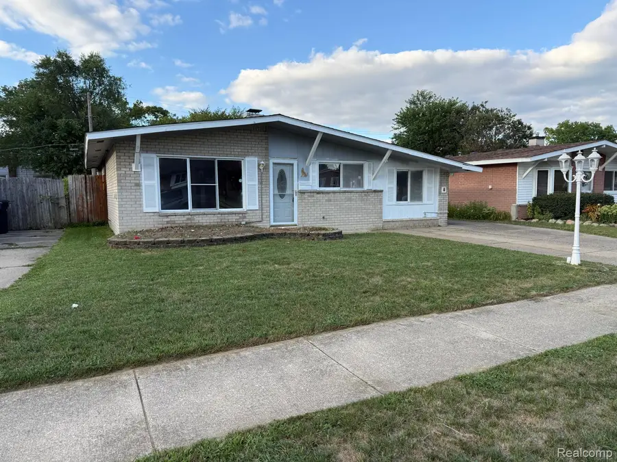 34054 Fernwood Street, Westland, MI 48186 - Image #2