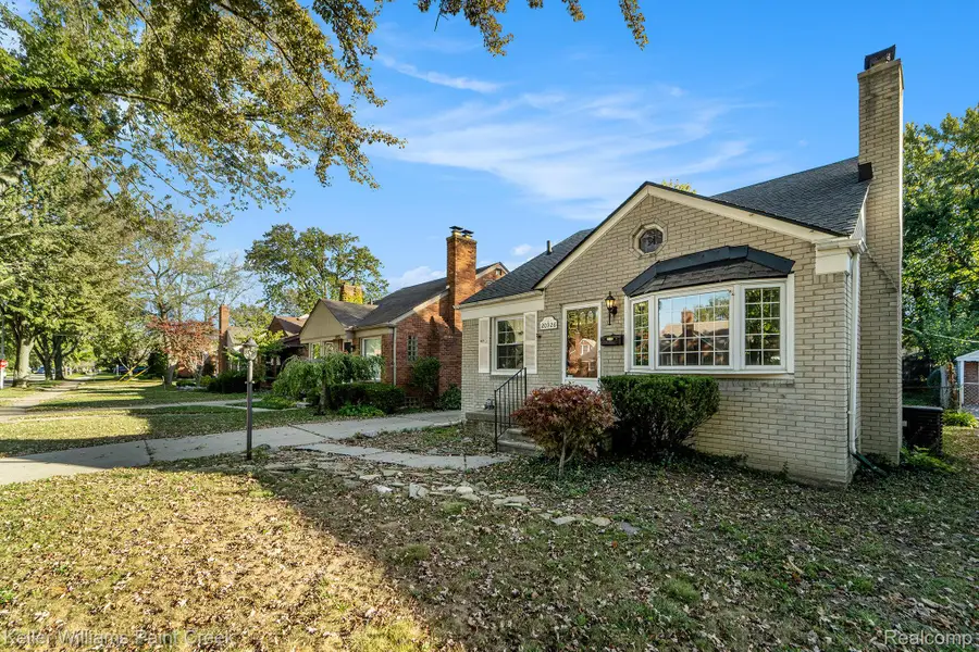 20926 Lennon Street, Harper Woods, MI 48225 - Image #3