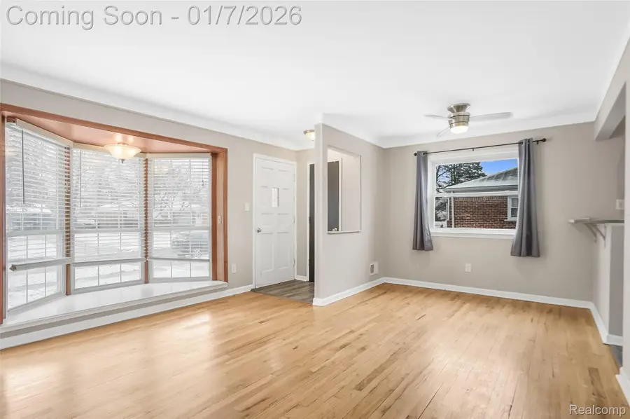 30451 Hathaway Street, Livonia, MI 48150 - Image #3