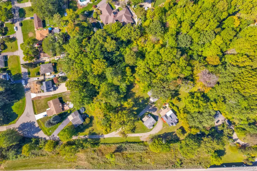 24915 Saint Paul, Harrison Township, MI 48045 - Image #3