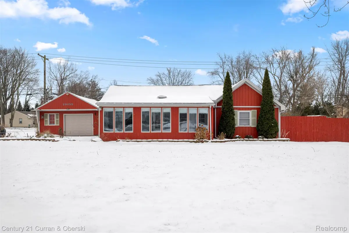 29055 Pennsylvania Road, Romulus, MI 48174 - Image #1