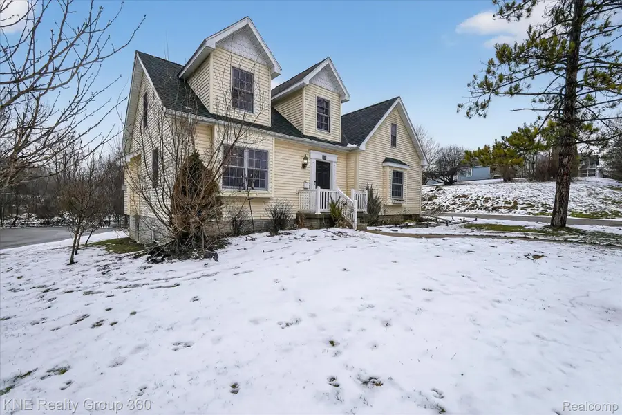 407 Center Street, Clio, MI 48420 - #2