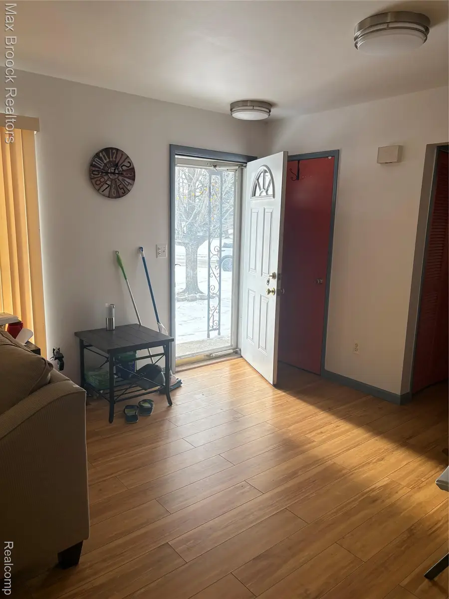 35252 Terrybrook Drive, Sterling Heights, MI 48312 - Image #2