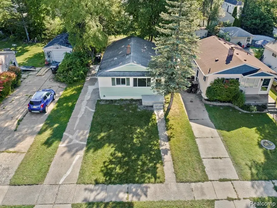 18884 Lathers Street, Livonia, MI 48152 - Image #2