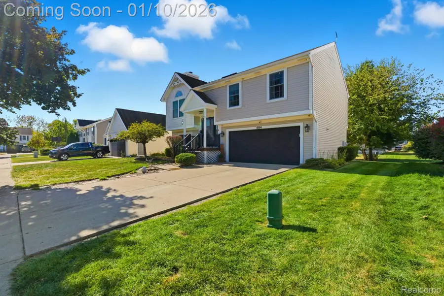 484 Waterbury Court, Belleville, MI 48111 - Image #3