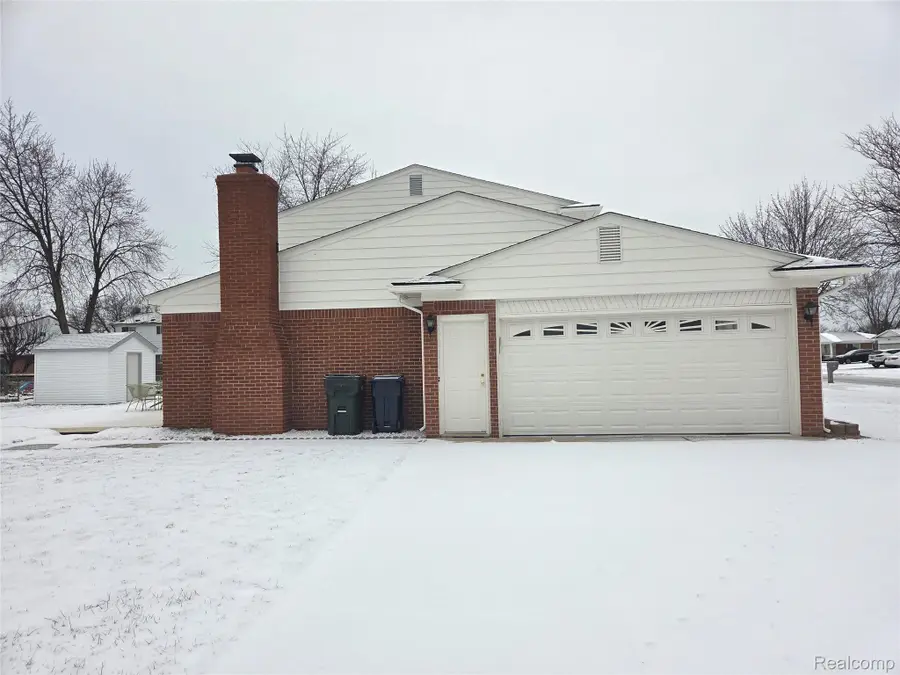 36117 Del Ray Drive, Sterling Heights, MI 48310 - Image #2