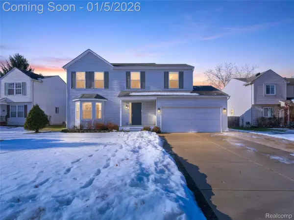 2746 Riverside Drive, Waterford, MI 48329