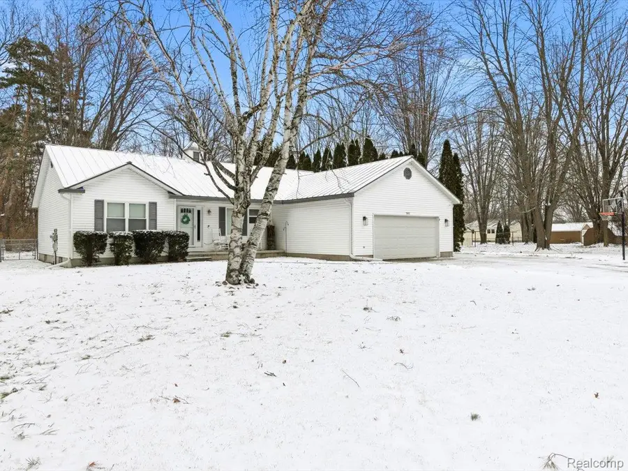 242 Forest Lane, Marysville, MI 48040 - Image #3
