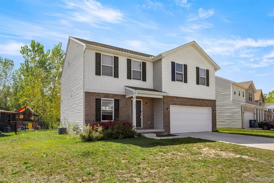 1659 Greenway Drive, Ypsilanti, MI 48198 - Image #2