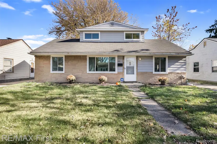 26730 Ridgemont Street, Roseville, MI 48066 - Image #2