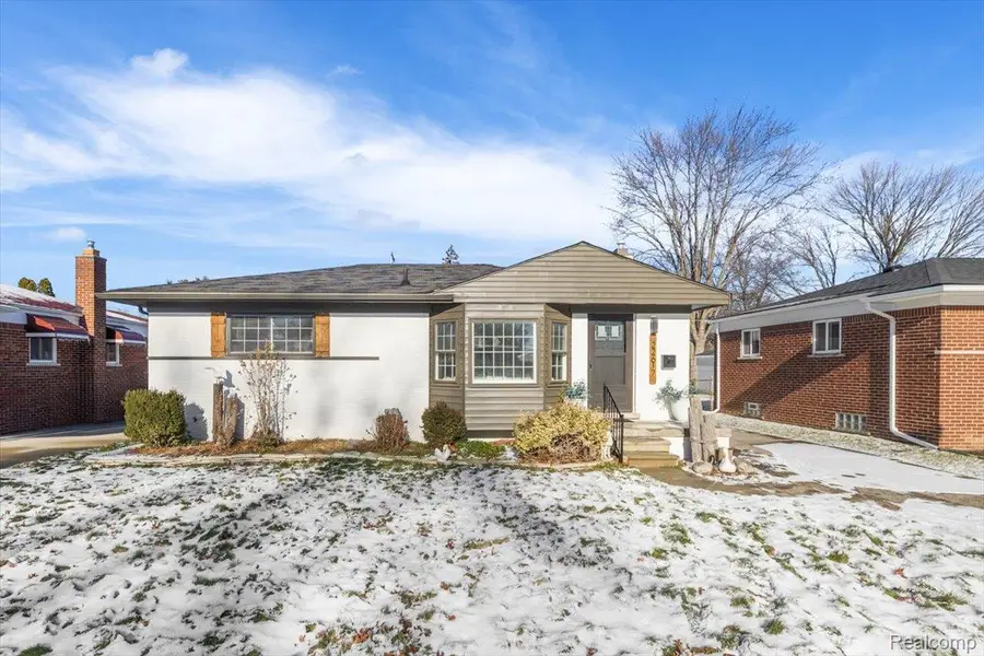 22617 Raymond Court, Saint Clair Shores, MI 48082 - Image #3