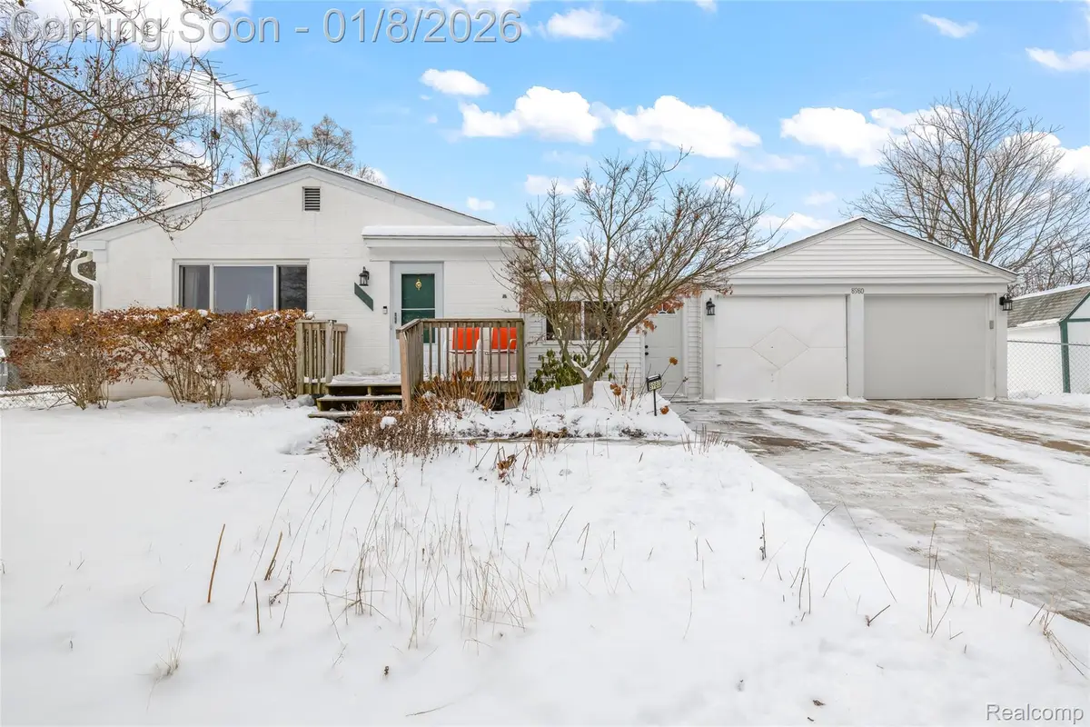 8980 Mayfred Drive, Pinckney, MI 48169 - Image #1