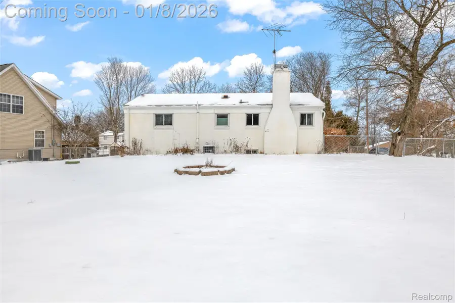 8980 Mayfred Drive, Pinckney, MI 48169 - Image #3