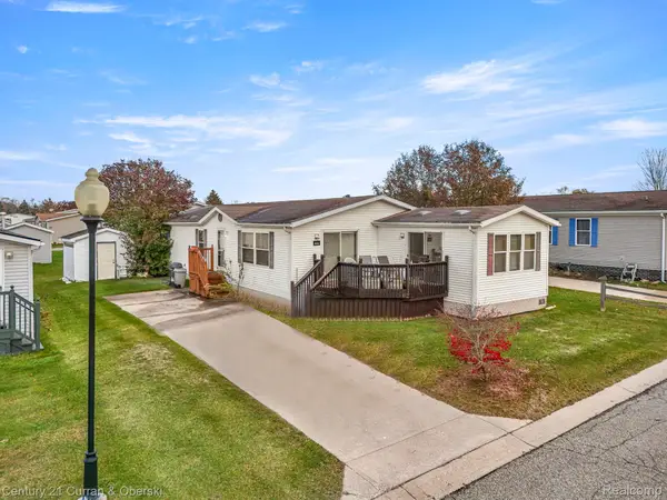 9824 Hathaway Drive, Northville, MI 48167