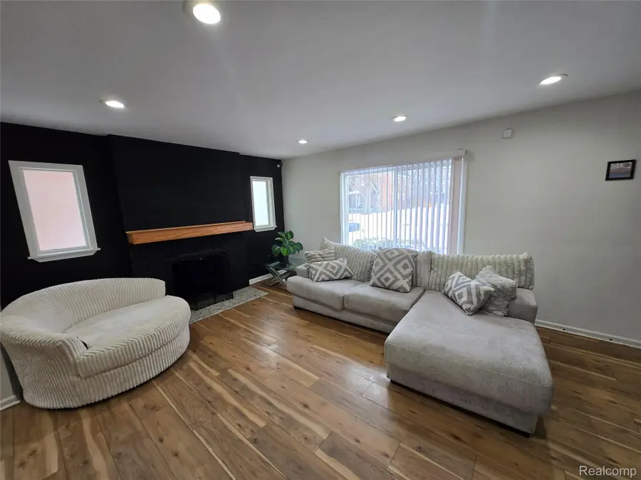 17553 Roselawn Street, Detroit, MI 48221 - #3