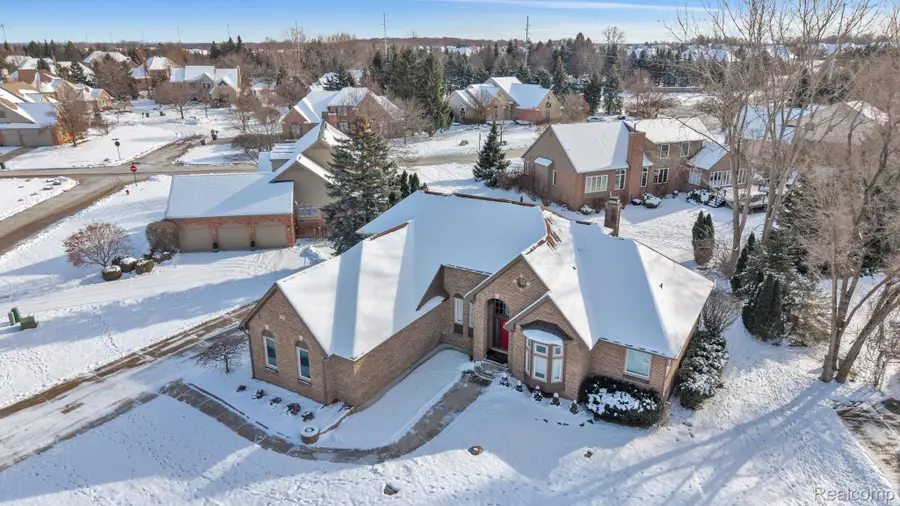 46575 Red Oak Drive, Northville, MI 48168 - Image #2