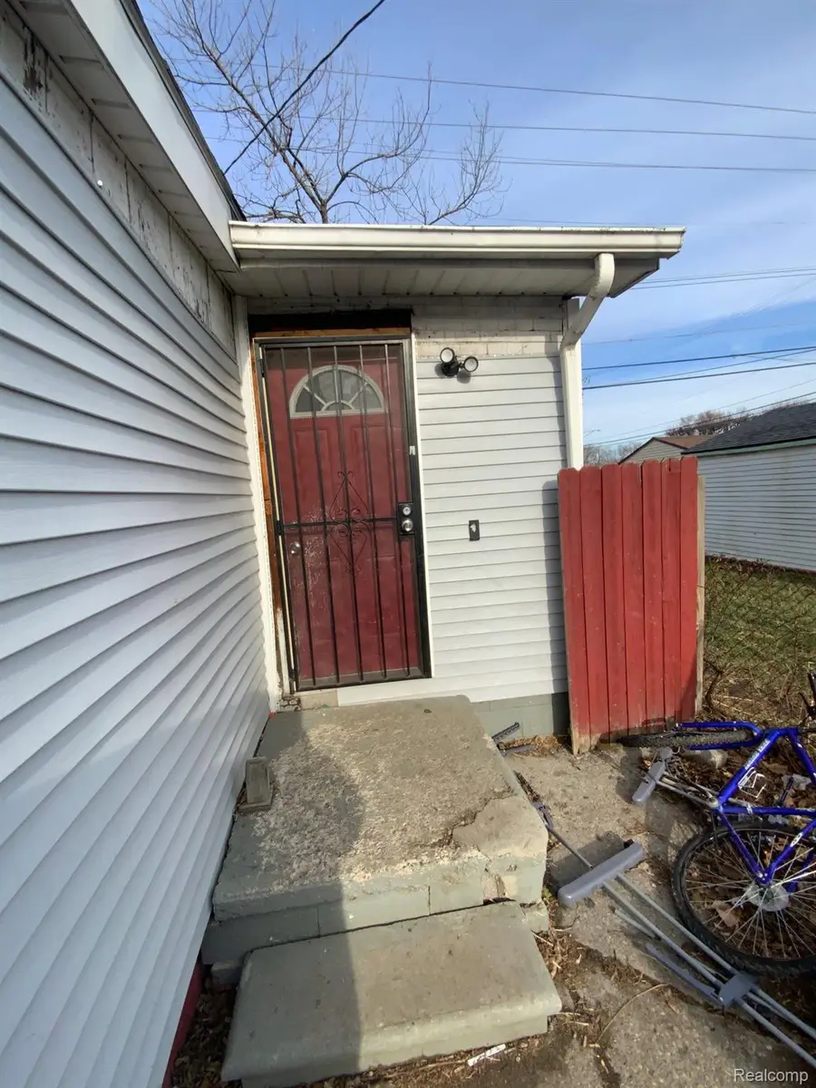 12845 Georgiana Avenue, Warren, MI 48089 - Image #3