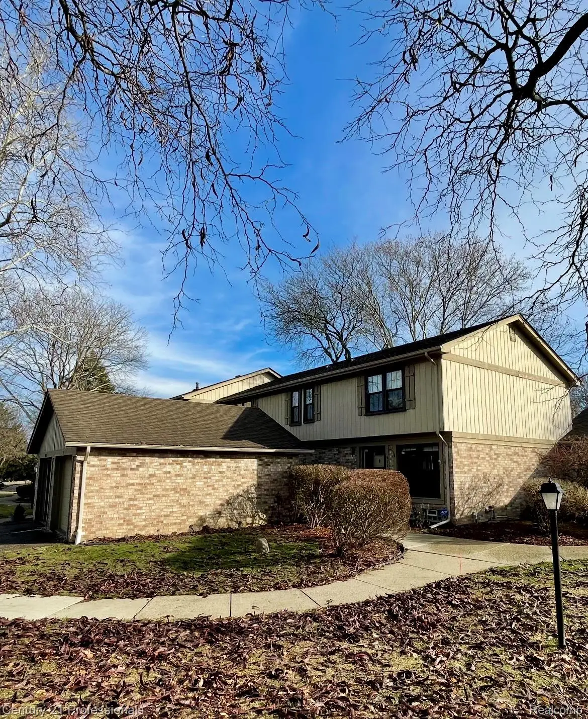 955 Sherwood Forest Drive #52, Rochester Hills, MI 48307 - Image #1