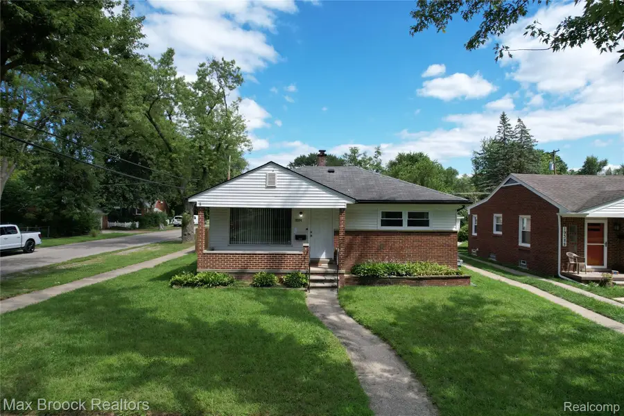19394 Woodworth, Redford, MI 48240 - Image #2