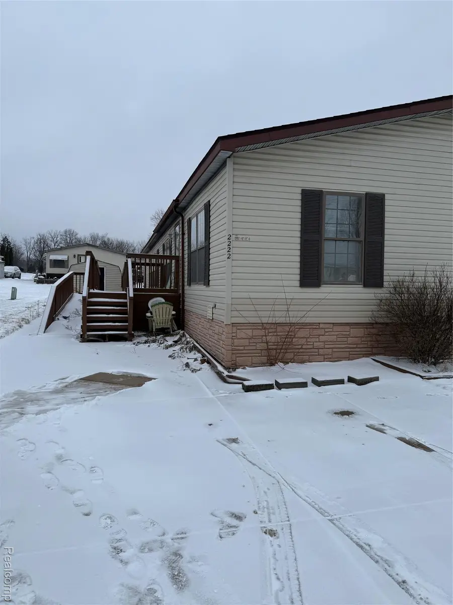 2222 S Sheeran Drive, Milford, MI 48381 - Image #2