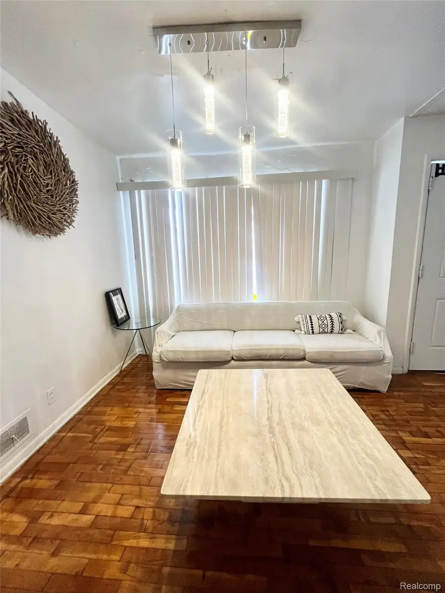 3802 Milbourne Avenue, Flint, MI 48504 - Image #3