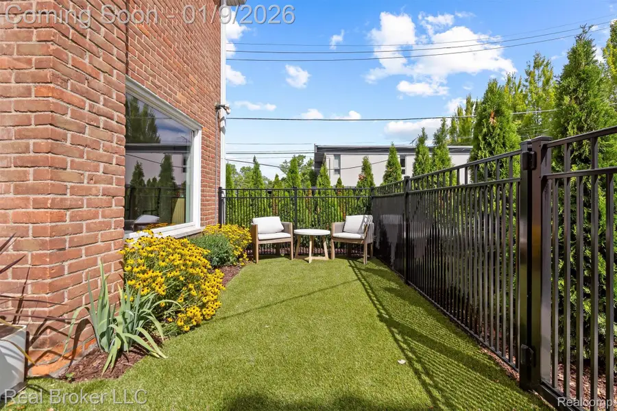 255 Southfield Road, Birmingham, MI 48009 - Image #2