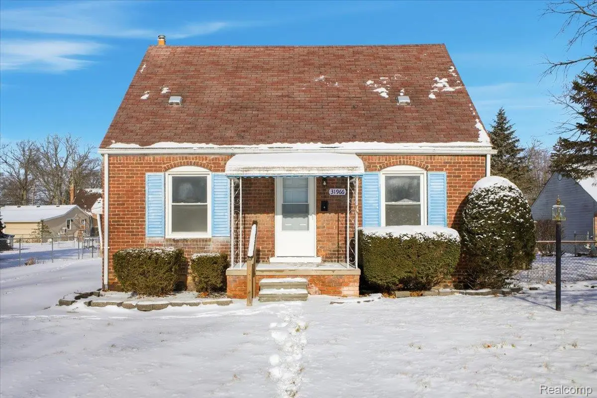 31966 Rosslyn Avenue, Garden City, MI 48135 - Image #1