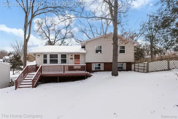 3821 Langley Drive, Pinckney, MI 48169