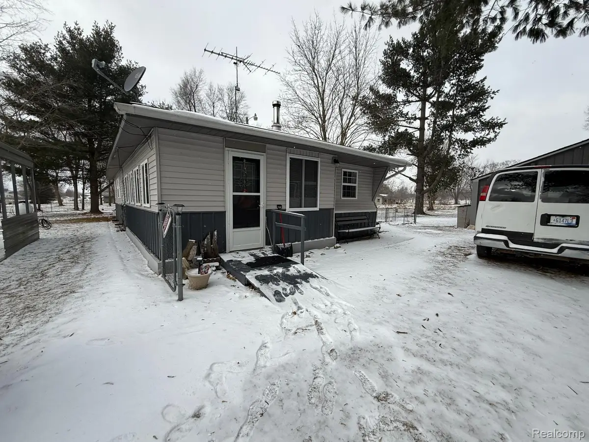 3034 E Valley Road, Adrian, MI 49221 - Image #1