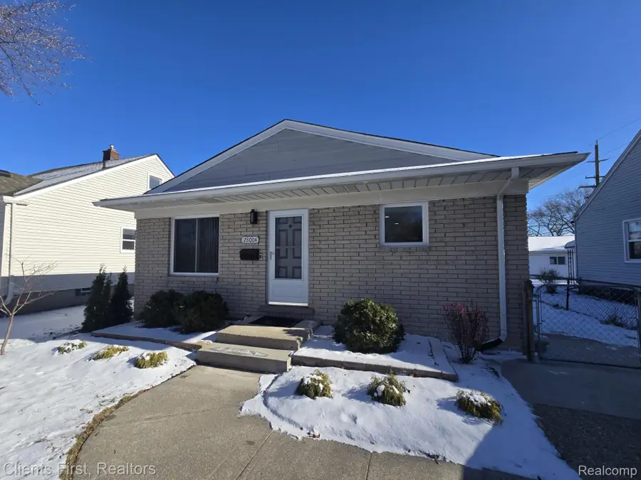 28004 Hughes Street, Saint Clair Shores, MI 48081 - Image #2