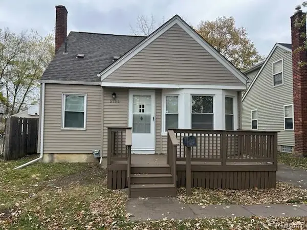 2438 Columbia Road, Berkley, MI 48072