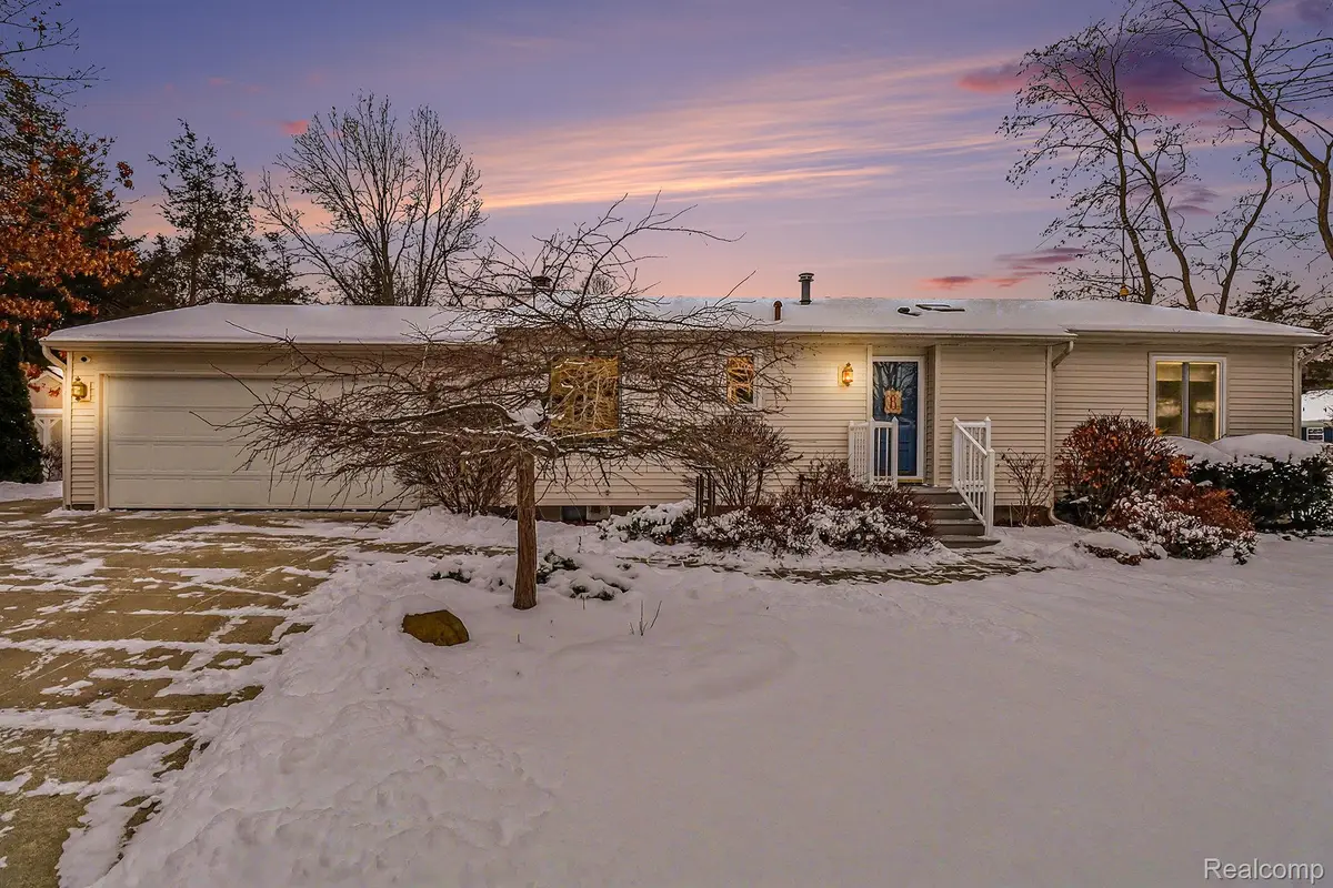 3594 Cordley Lake Road, Hamburg, MI 48169 - Image #1