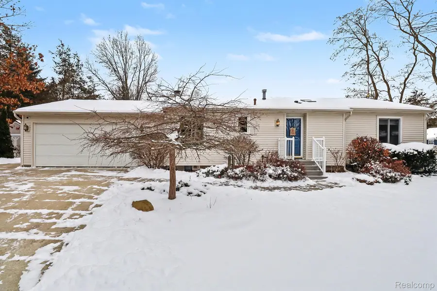 3594 Cordley Lake Road, Hamburg, MI 48169 - Image #3