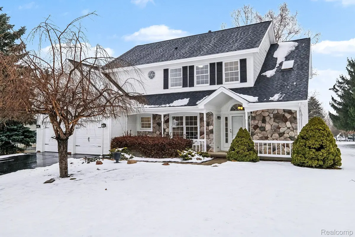 4116 Split Rail Lane, Fenton, MI 48430 - Image #1