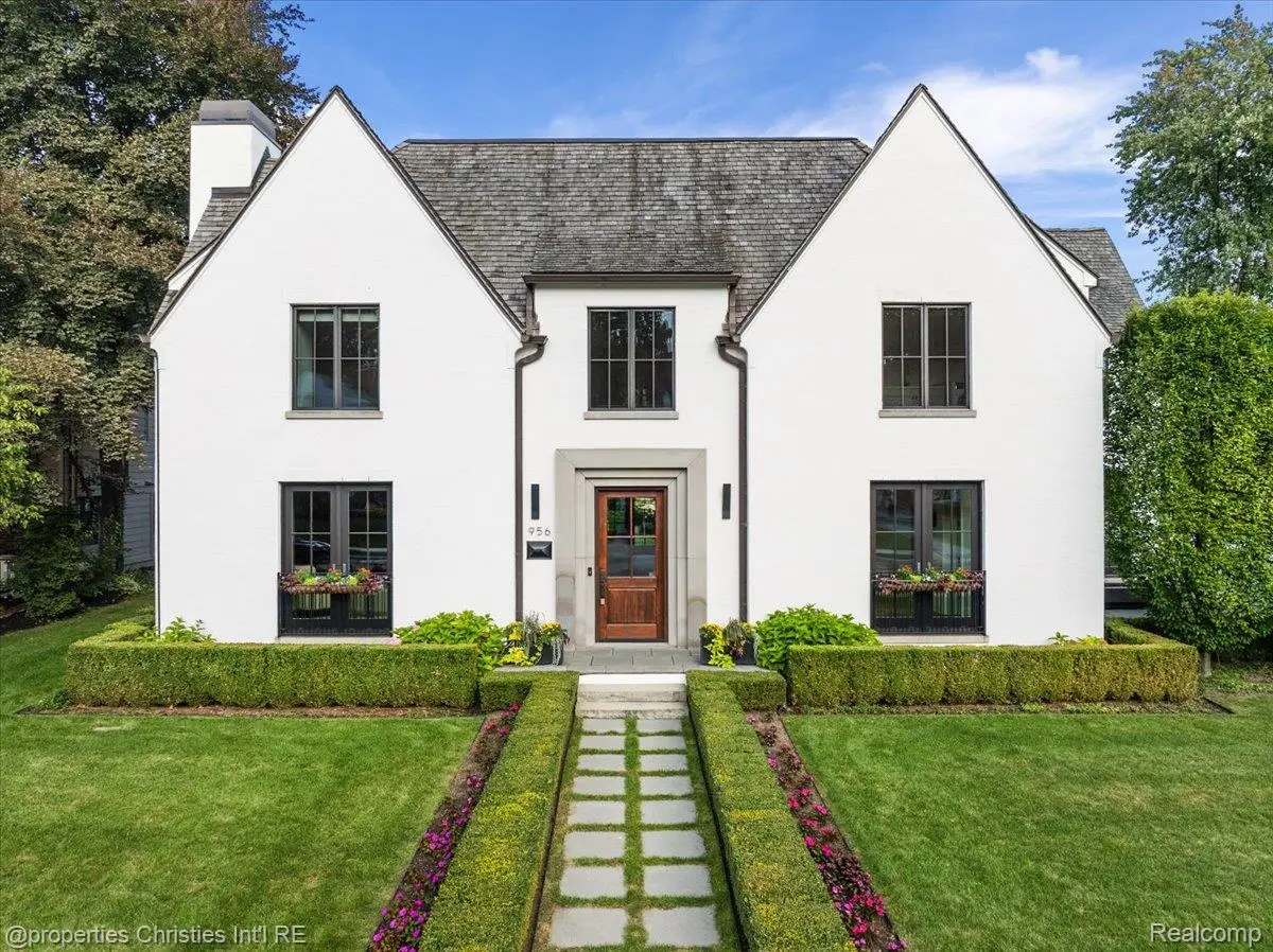 956 Westwood Drive, Birmingham, MI 48009 - Image #1